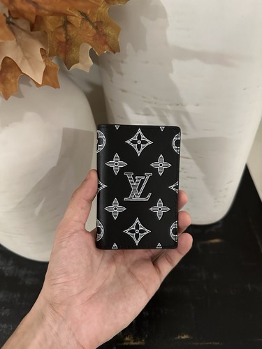 Louis vuitton black - louis, black/white
